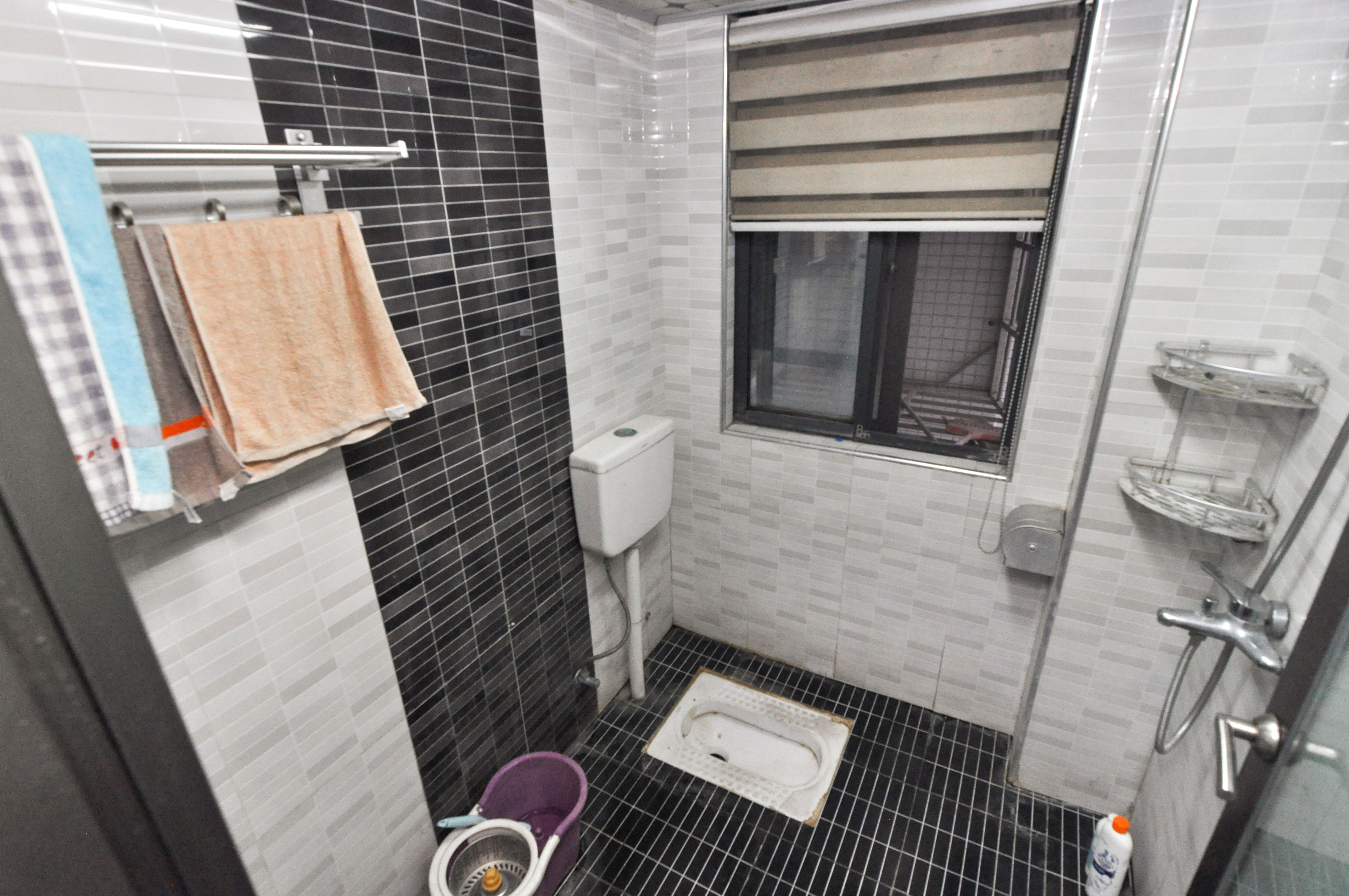 海林馨香雅苑 3室2厅2卫 108.0万 海林馨香雅苑 3室2厅2卫 108.0万卫生间