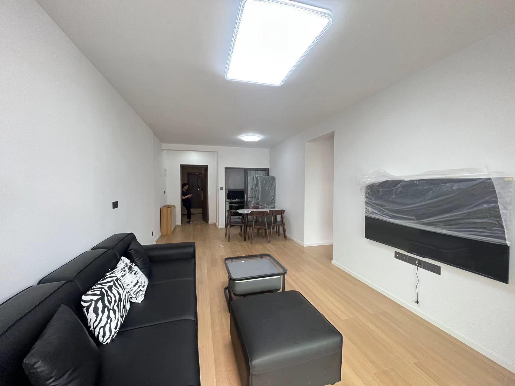 建发央著  3室2厅2卫    110.0万 建发央著  3室2厅2卫    110.0万