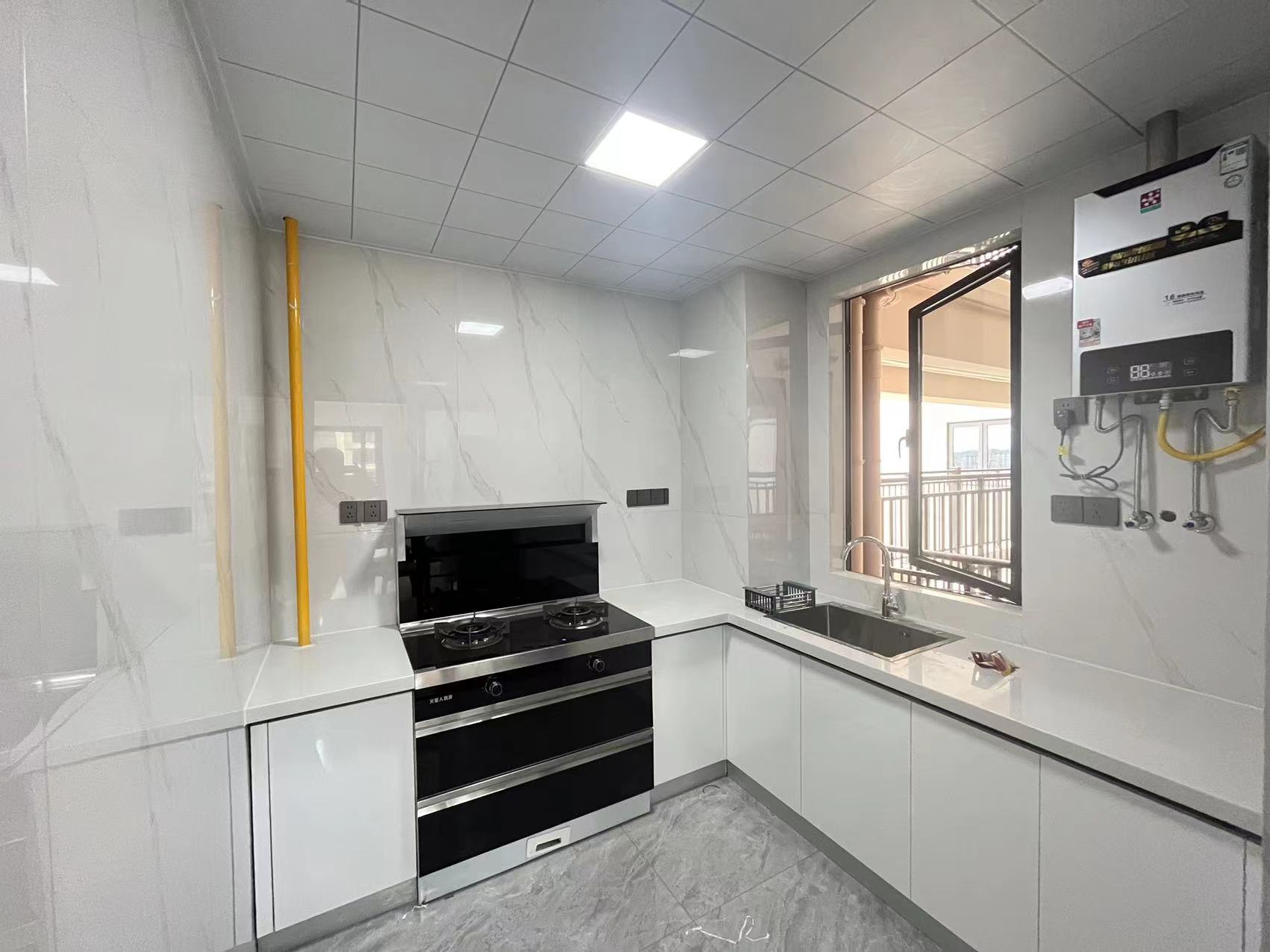 建发央著  3室2厅2卫    110.0万 建发央著  3室2厅2卫    110.0万室内图