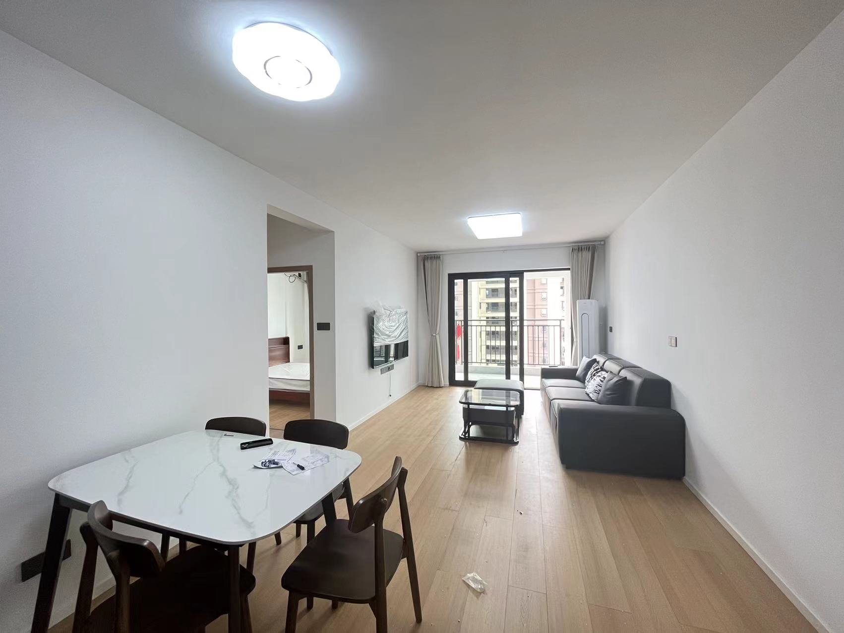 建发央著  3室2厅2卫    110.0万 建发央著  3室2厅2卫    110.0万室内图