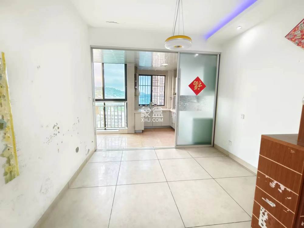 圣华名城建设北路110号  4室2厅2卫    48.0万