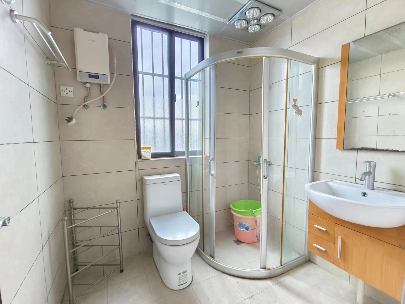 圣华名城建设北路110号 4室2厅2卫 48.0万 圣华名城建设北路110号 4室2厅2卫 48.0万室内图