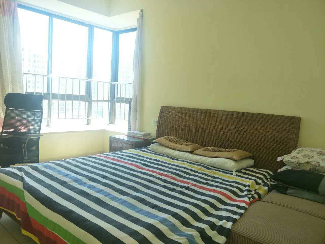 金泉星河花园 2室2厅1卫 240.0万 金泉星河花园 2室2厅1卫 240.0万客厅