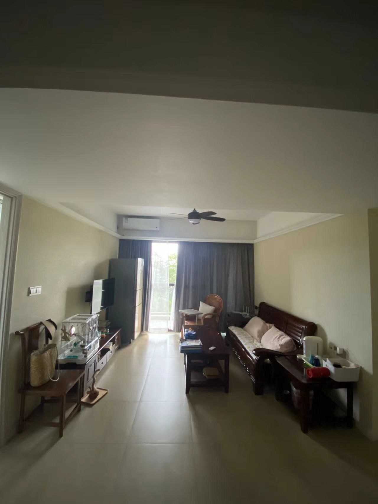 万科森林公园四期(三亚国际康体养生中心四期) 3室2厅1卫 245.0万 万科森林公园四期(三亚国际康体养生中心四期) 3室2厅1卫 245.0万客厅