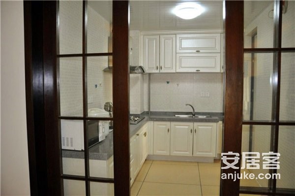 兰海花园三期  3室2厅2卫    500.0万 兰海花园三期  3室2厅2卫    500.0万客厅