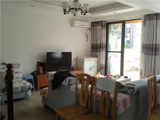 凤凰水城凤凰湾 3室2厅2卫 6000.0元/月 凤凰水城凤凰湾 3室2厅2卫 6000.0元/月室内图