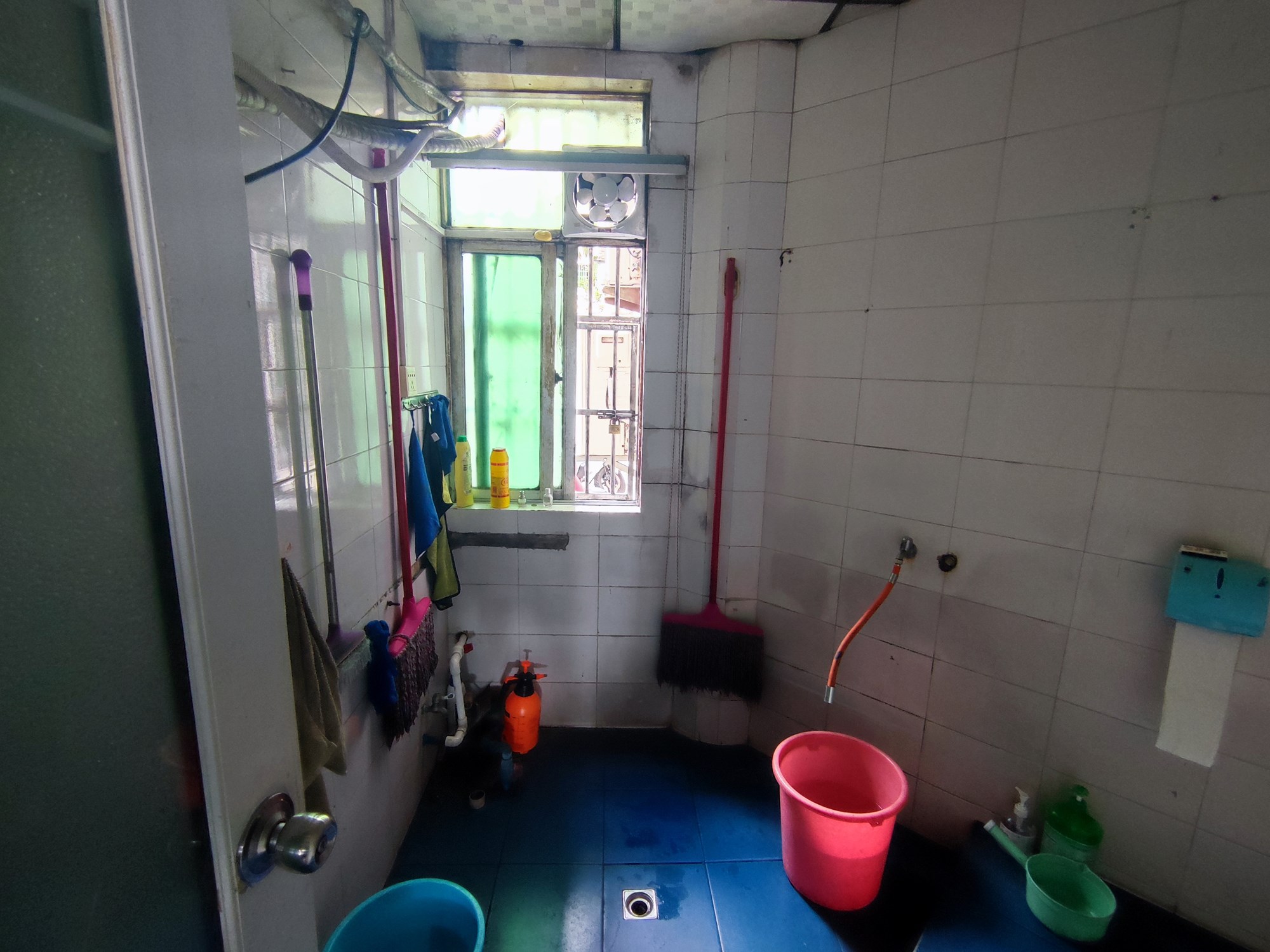 中国人民银行宿舍楼 2室2厅1卫 650.0万 中国人民银行宿舍楼 2室2厅1卫 650.0万客厅