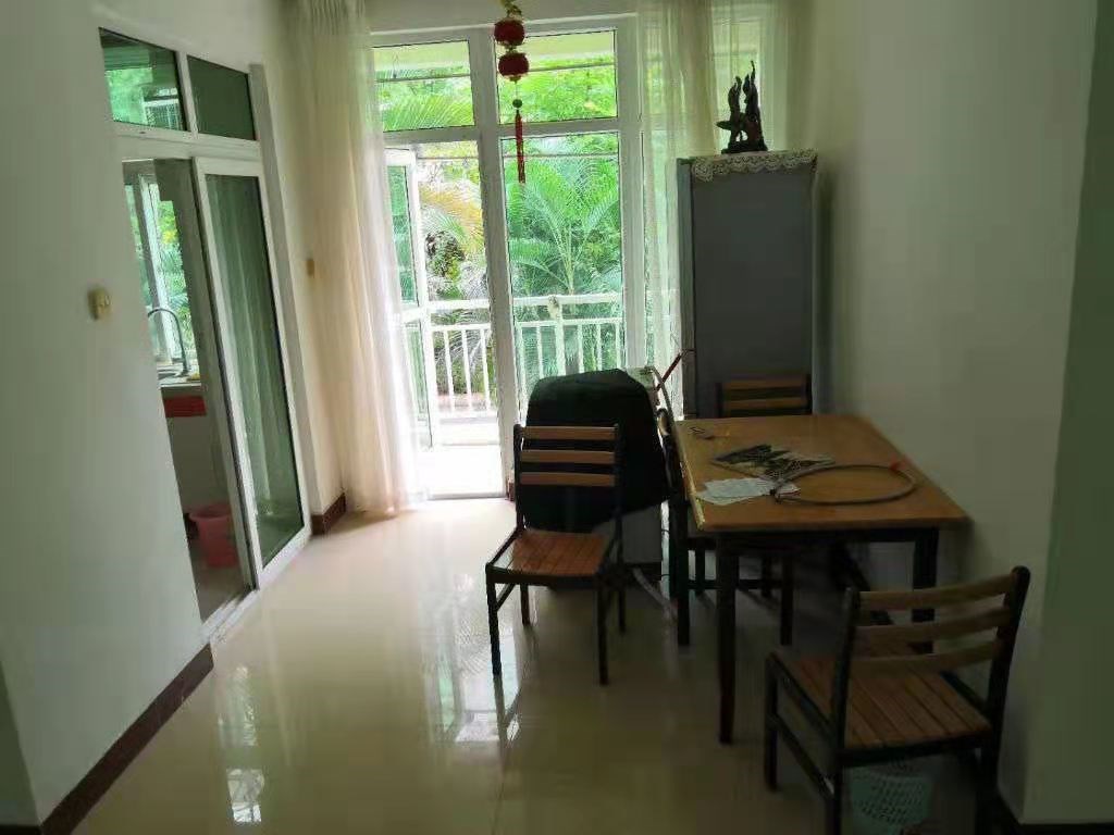 瑞海花园 2室2厅1卫 220.0万 瑞海花园 2室2厅1卫 220.0万客厅