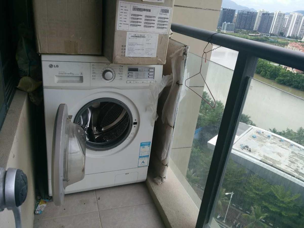 凤凰水城南岸  1室1厅1卫    2000.0元/月室内图