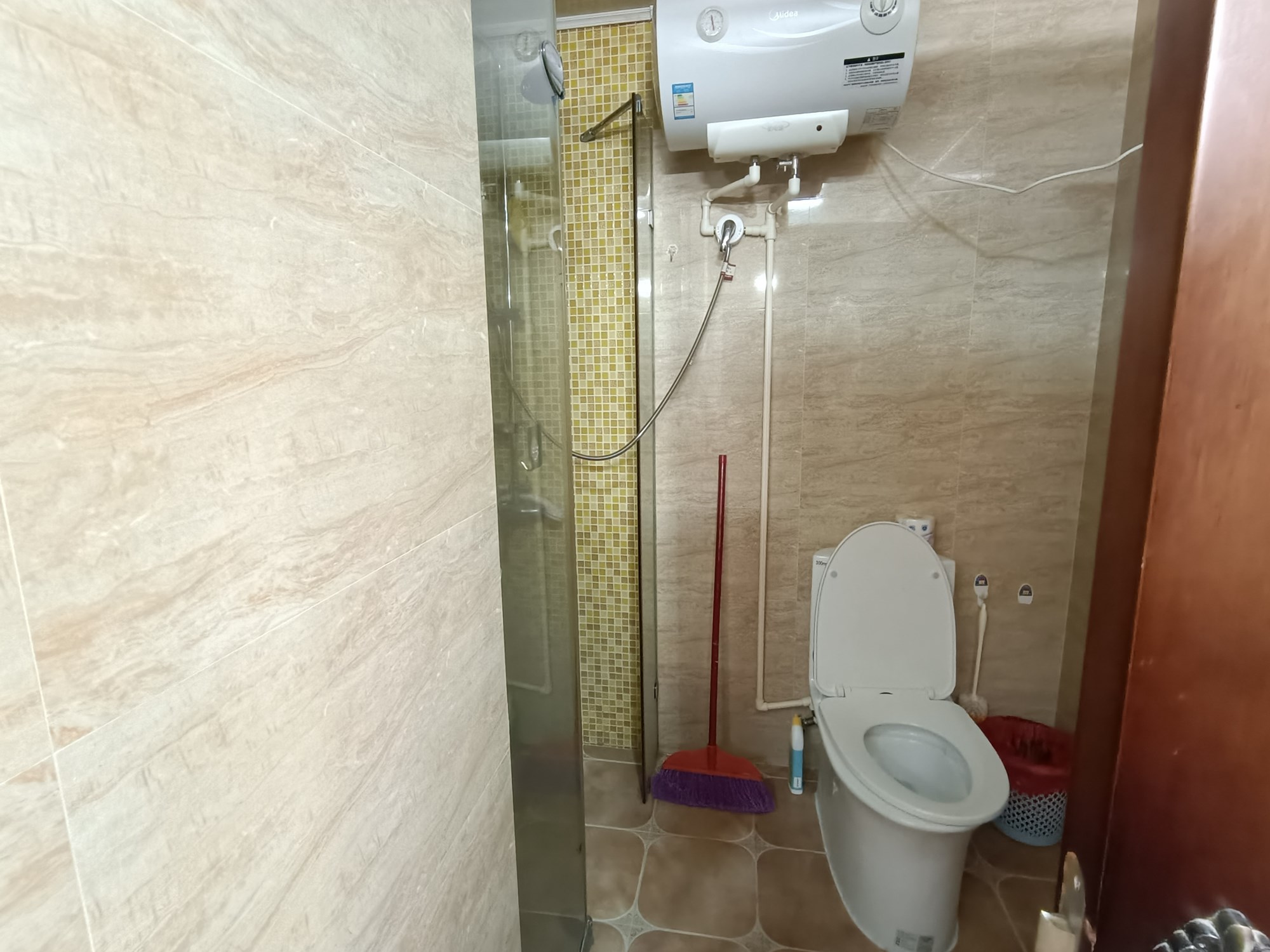 凤凰水城凤凰湾 3室2厅1卫 5000.0元/月 凤凰水城凤凰湾 3室2厅1卫 5000.0元/月室内图