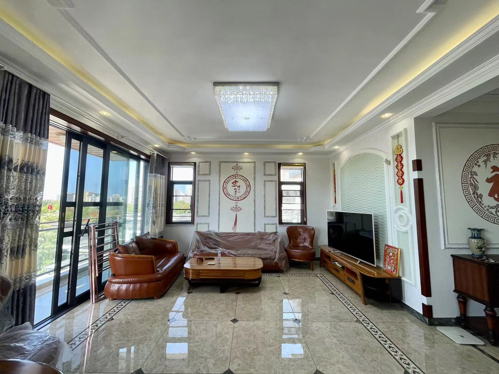 鲁能美丽三区二期别墅(新) 3室2厅2卫 500.0万 鲁能美丽三区二期别墅(新) 3室2厅2卫 500.0万客厅