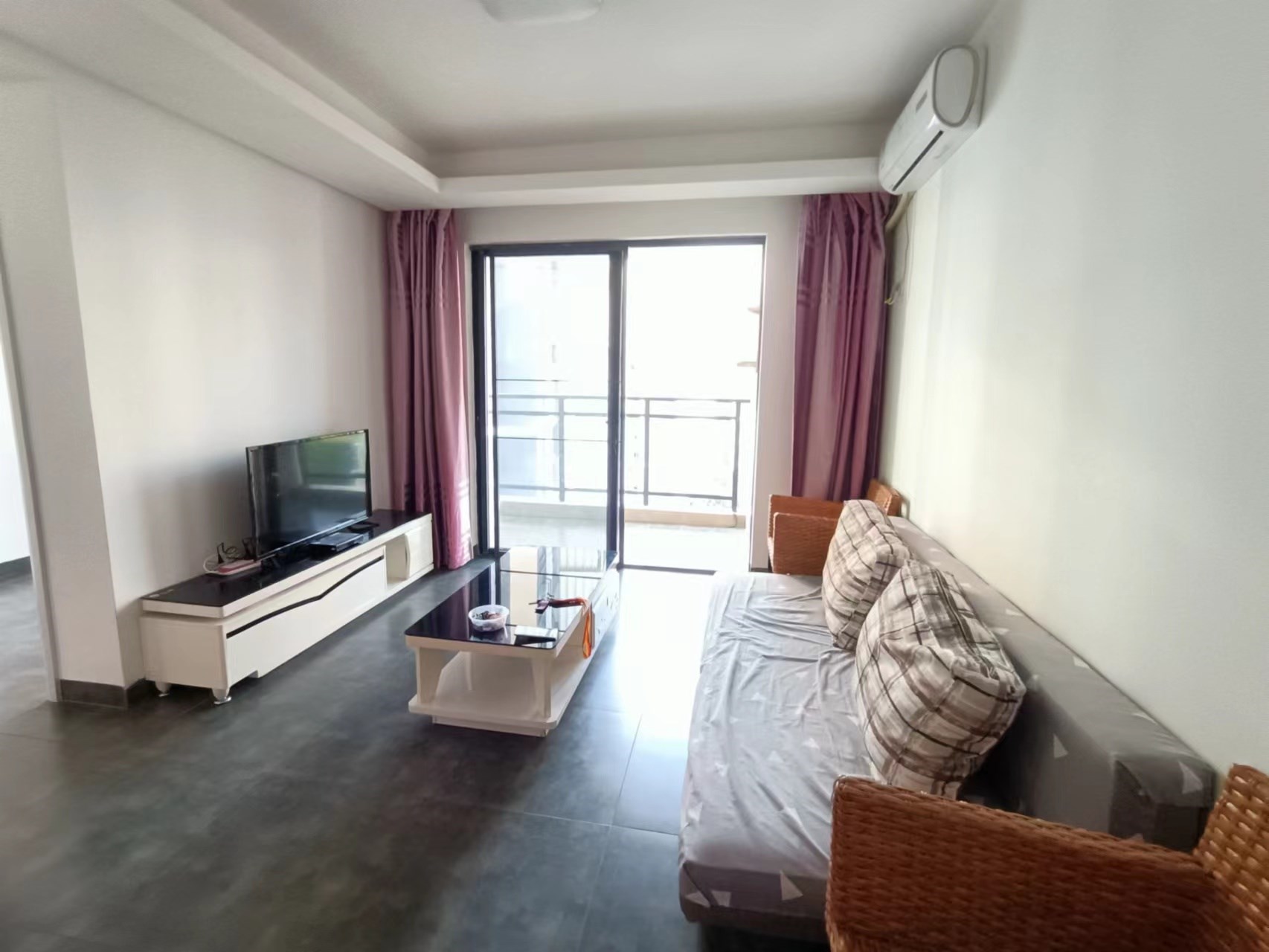 卓达东方巴哈马三期自由港湾 2室2厅1卫 2700.0元/月 卓达东方巴哈马三期自由港湾 2室2厅1卫 2700.0元/月室内图