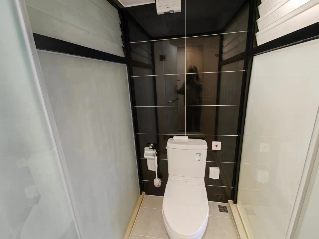 万科湖畔二期 1室1厅1卫 115.0万 万科湖畔二期 1室1厅1卫 115.0万客厅