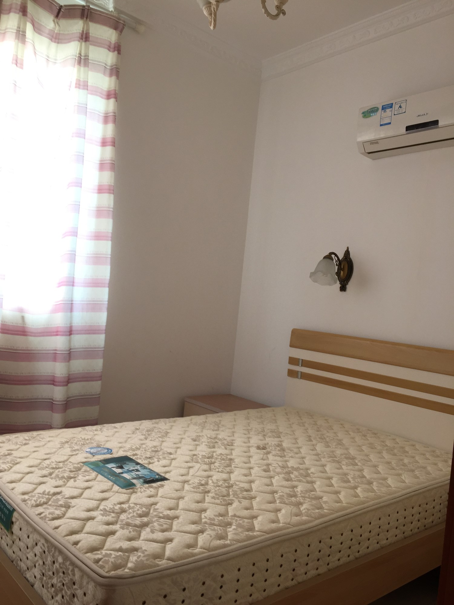 和兴家园  2室1厅1卫   170.00万客厅