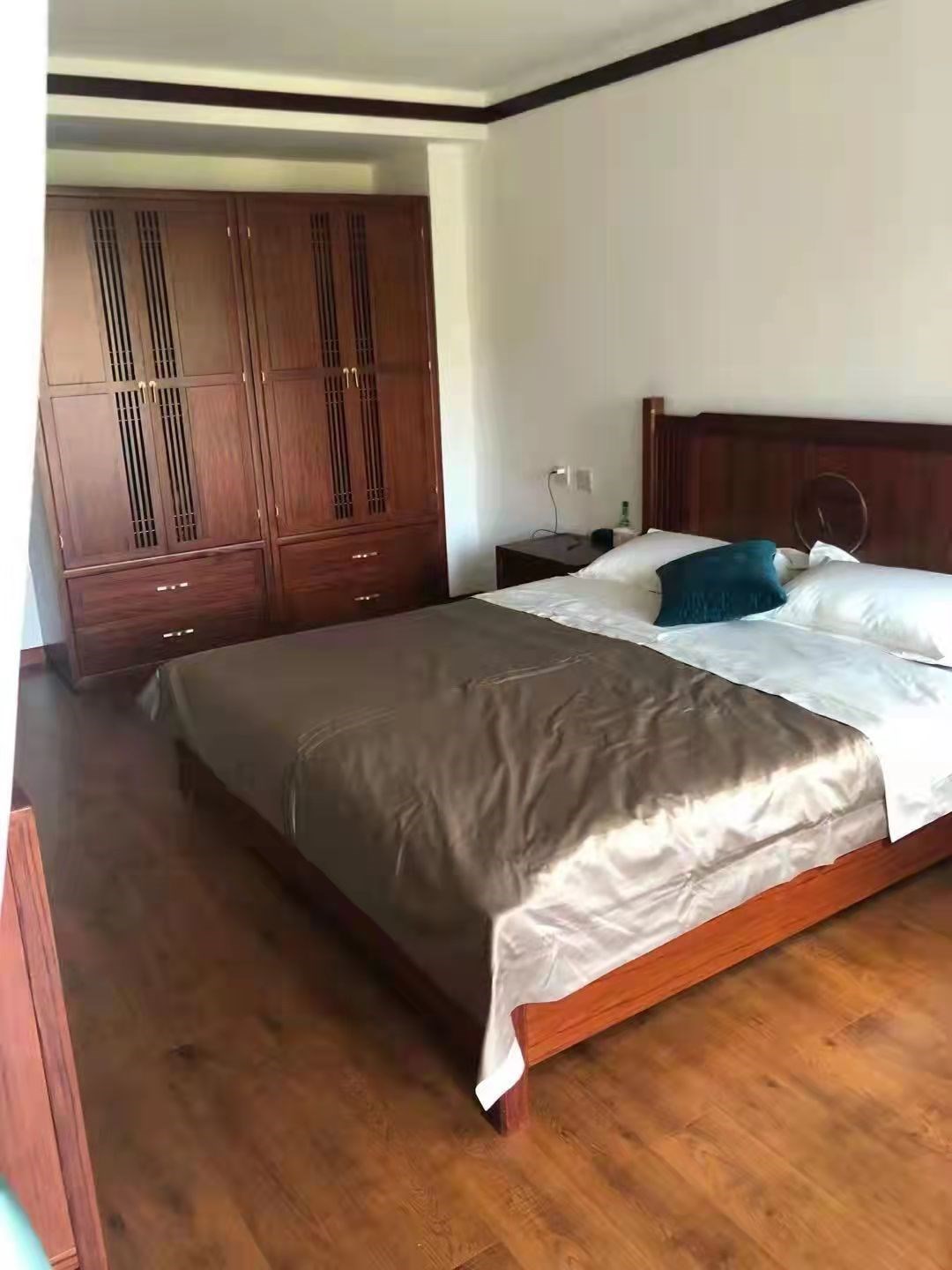 凤凰水城凤凰湾 3室2厅2卫 5000.0元/月 凤凰水城凤凰湾 3室2厅2卫 5000.0元/月室内图