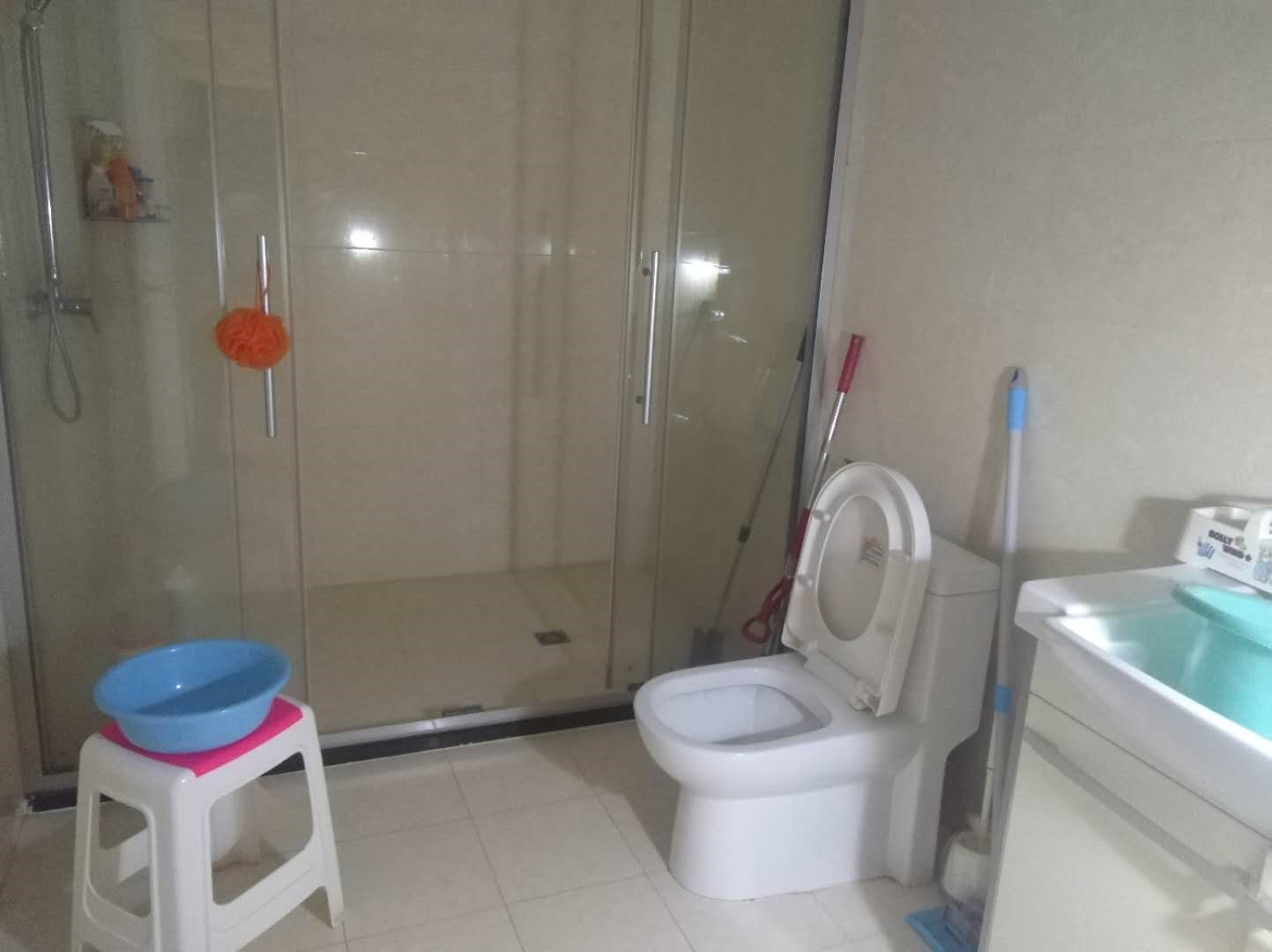 凤凰水城南岸别墅(御景天成) 4室2厅4卫 1000.0万 凤凰水城南岸别墅(御景天成) 4室2厅4卫 1000.0万客厅