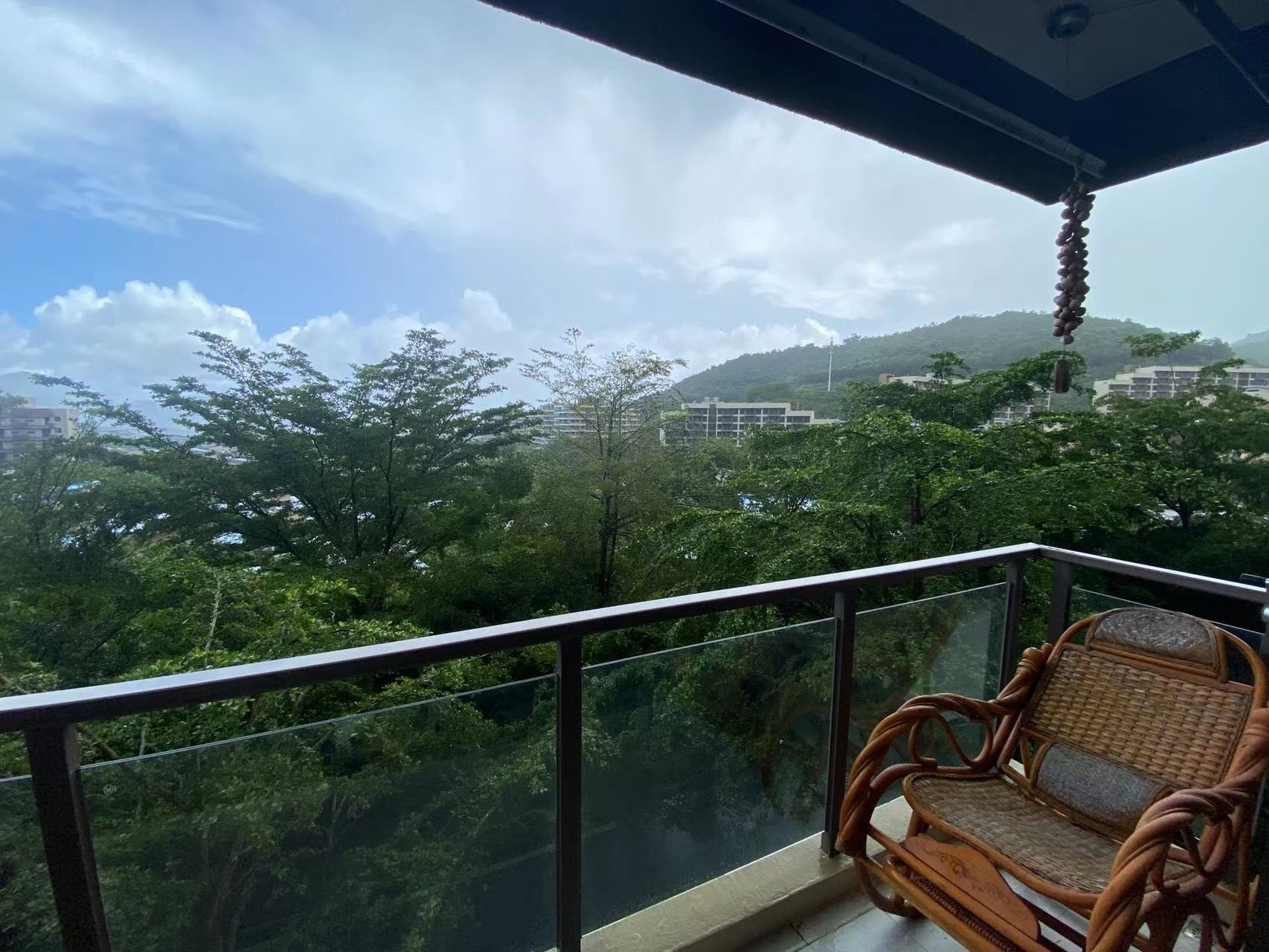 万科森林公园四期(三亚国际康体养生中心四期) 3室2厅1卫 245.0万 万科森林公园四期(三亚国际康体养生中心四期) 3室2厅1卫 245.0万客厅