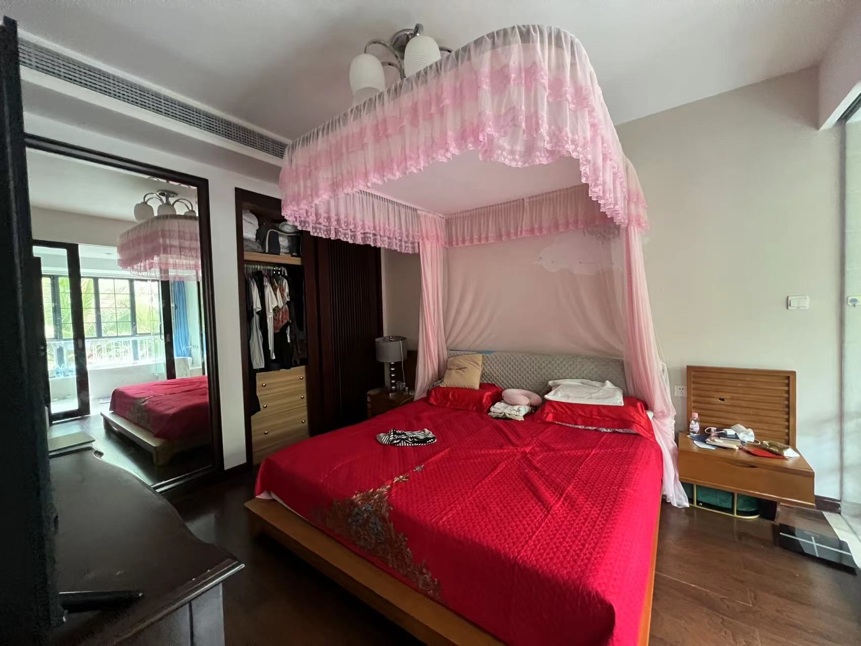 半岛蓝湾 3室2厅2卫 350.0万 半岛蓝湾 3室2厅2卫 350.0万客厅