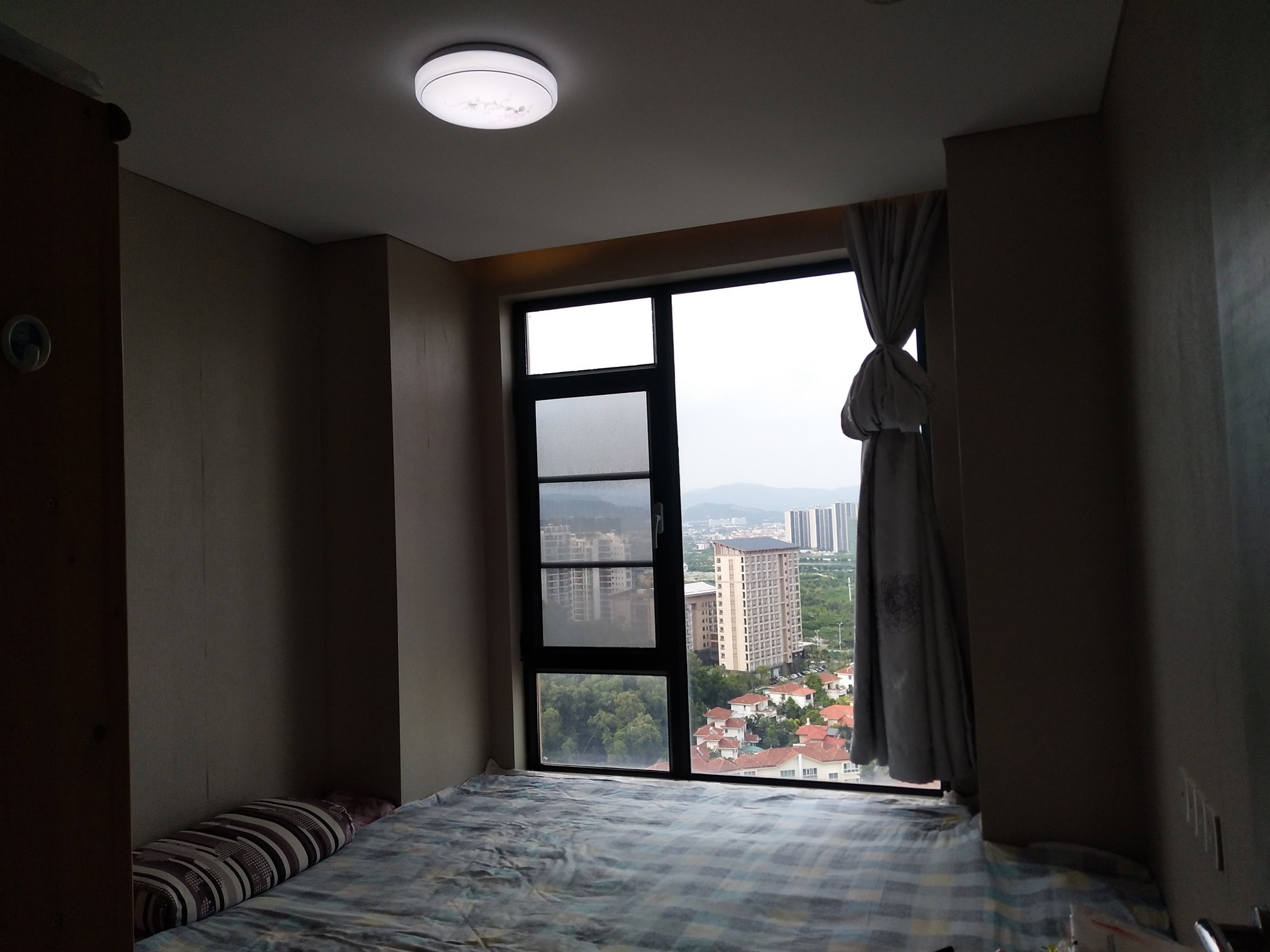 中铁子悦薹 3室2厅2卫 380.0万 中铁子悦薹 3室2厅2卫 380.0万客厅