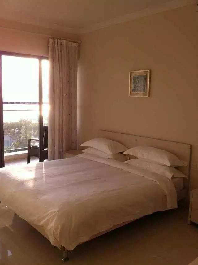 兰海花园三期 2室2厅1卫 560.0万 兰海花园三期 2室2厅1卫 560.0万客厅