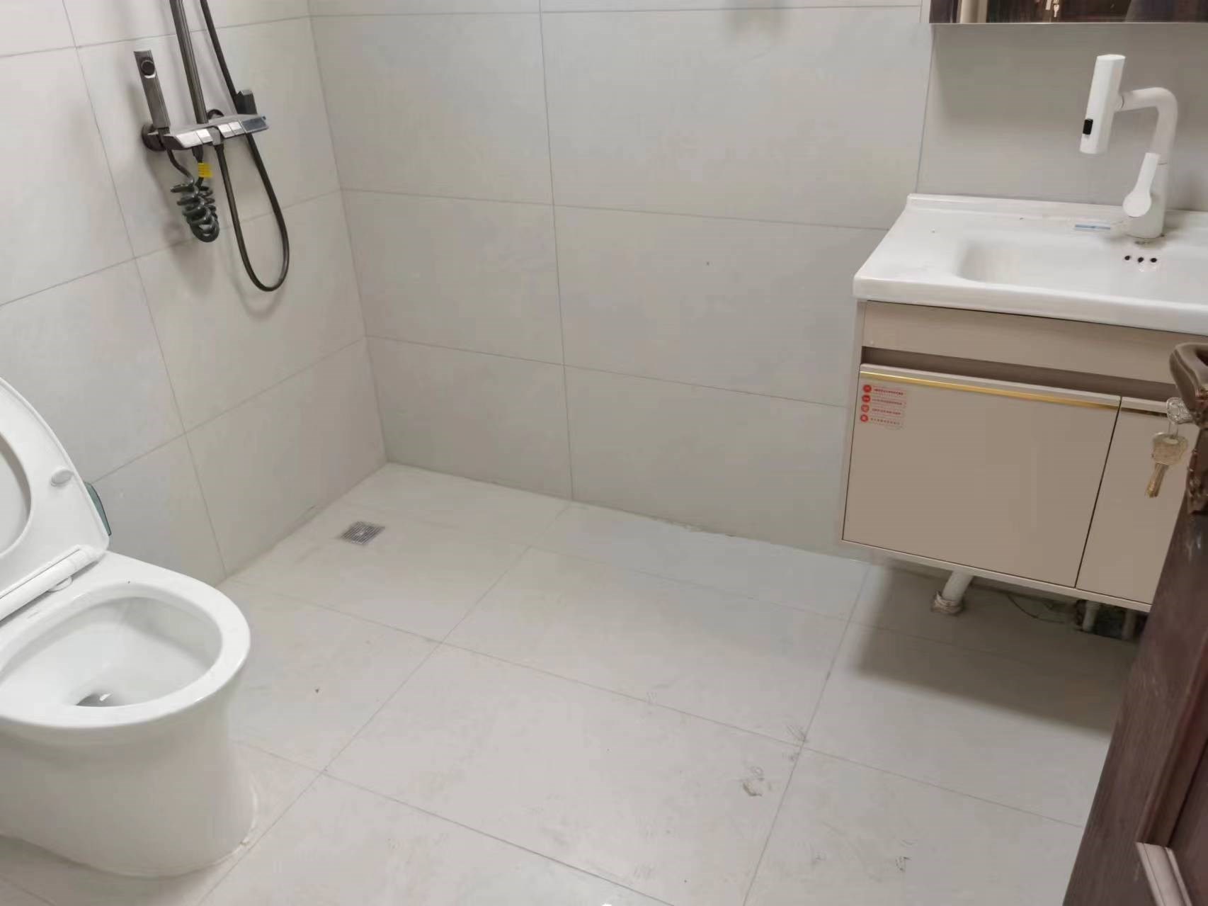 凤凰水城红树湾别墅(新) 5室2厅4卫 1600.0万 凤凰水城红树湾别墅(新) 5室2厅4卫 1600.0万客厅