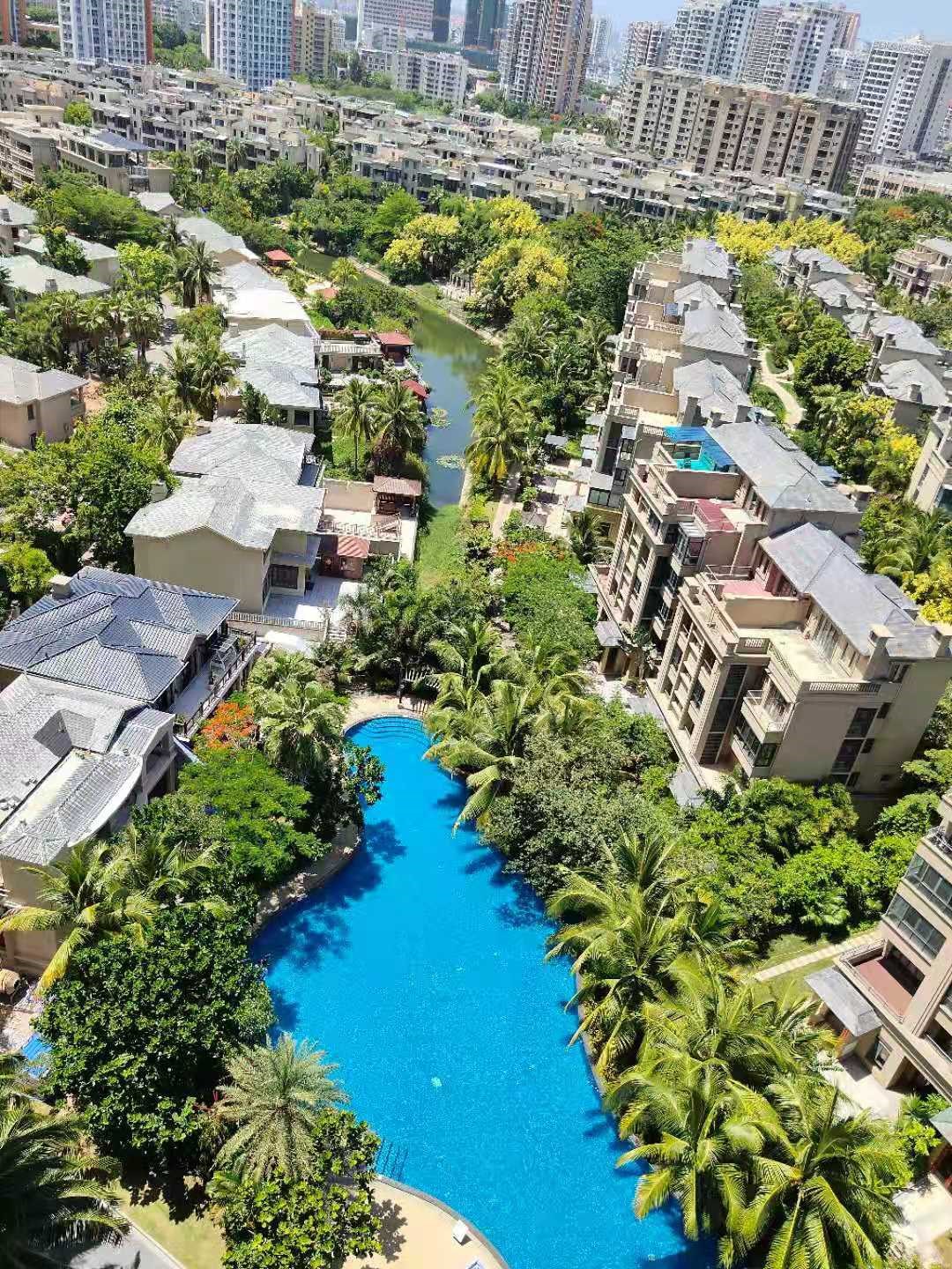 凤凰水城南岸  1室1厅1卫    110.0万 凤凰水城南岸  1室1厅1卫    110.0万客厅