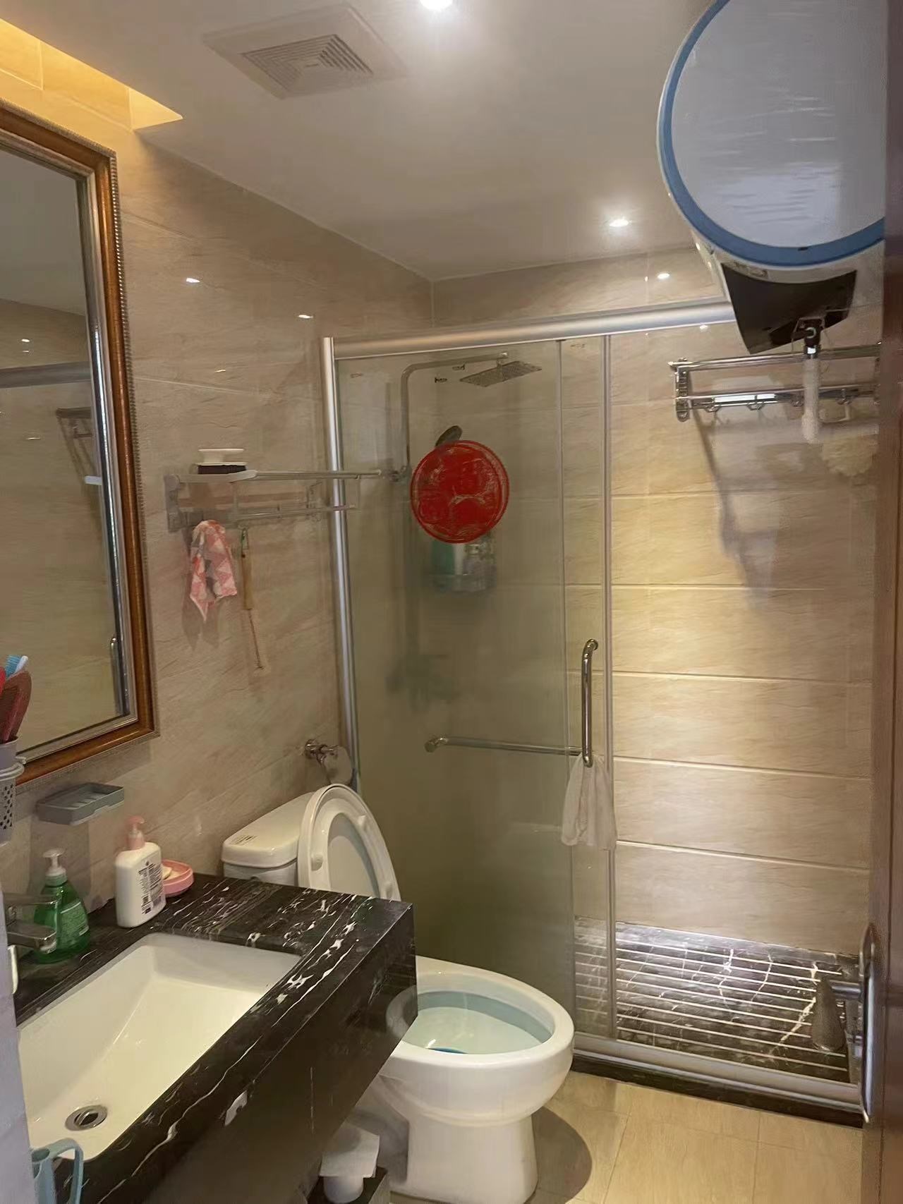 凤岭悦澜 2室2厅1卫 185.0万 凤岭悦澜 2室2厅1卫 185.0万客厅