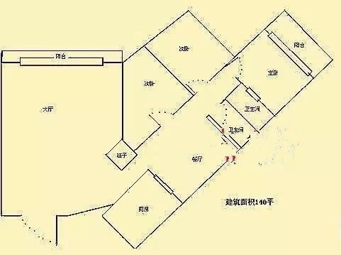 瑞海豪庭  4室2厅2卫   700.00万客厅