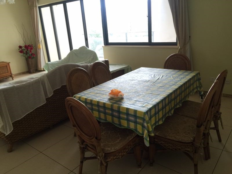 兰海花园三期  3室2厅2卫    500.0万 兰海花园三期  3室2厅2卫    500.0万客厅