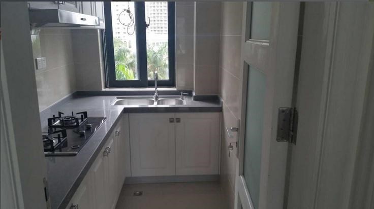 海岸名都 3室2厅2卫 450.0万 海岸名都 3室2厅2卫 450.0万客厅