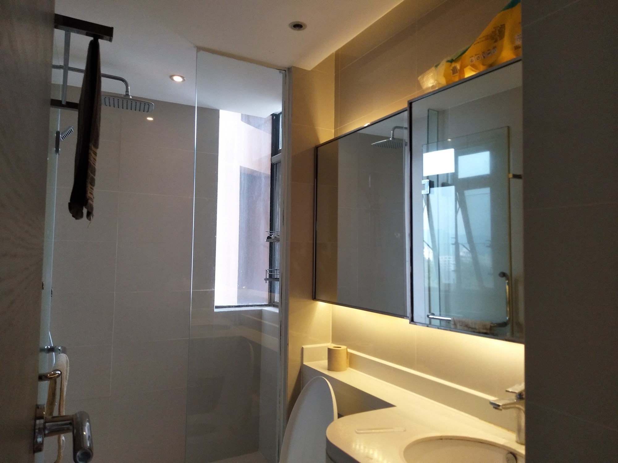 中铁子悦薹 3室2厅2卫 380.0万 中铁子悦薹 3室2厅2卫 380.0万客厅