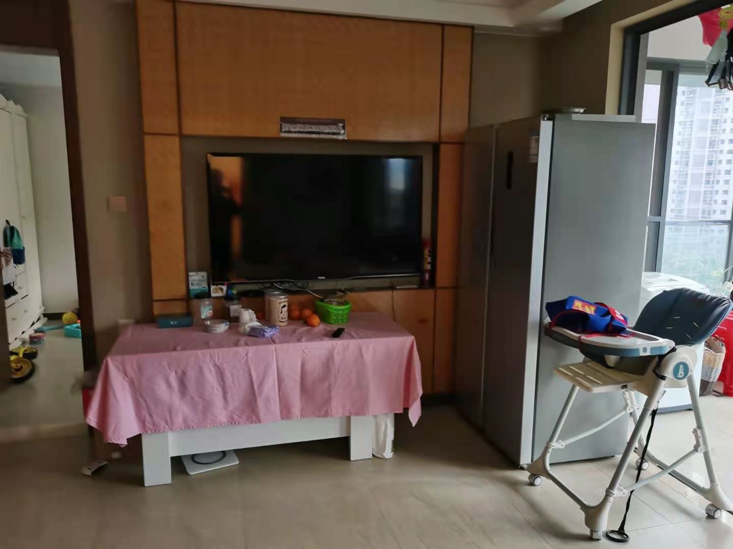 万科湖畔二期 2室2厅1卫 160.0万 万科湖畔二期 2室2厅1卫 160.0万客厅