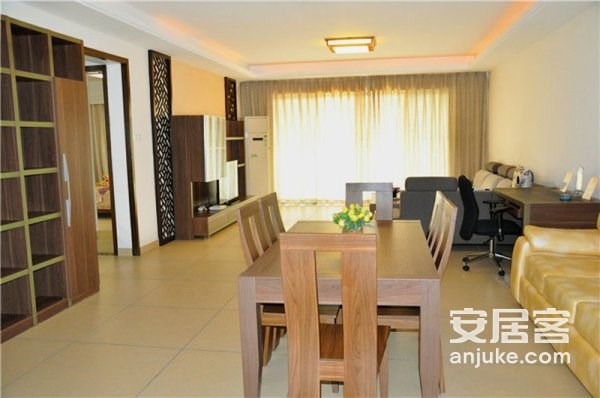 兰海花园三期  3室2厅2卫    500.0万 兰海花园三期  3室2厅2卫    500.0万客厅