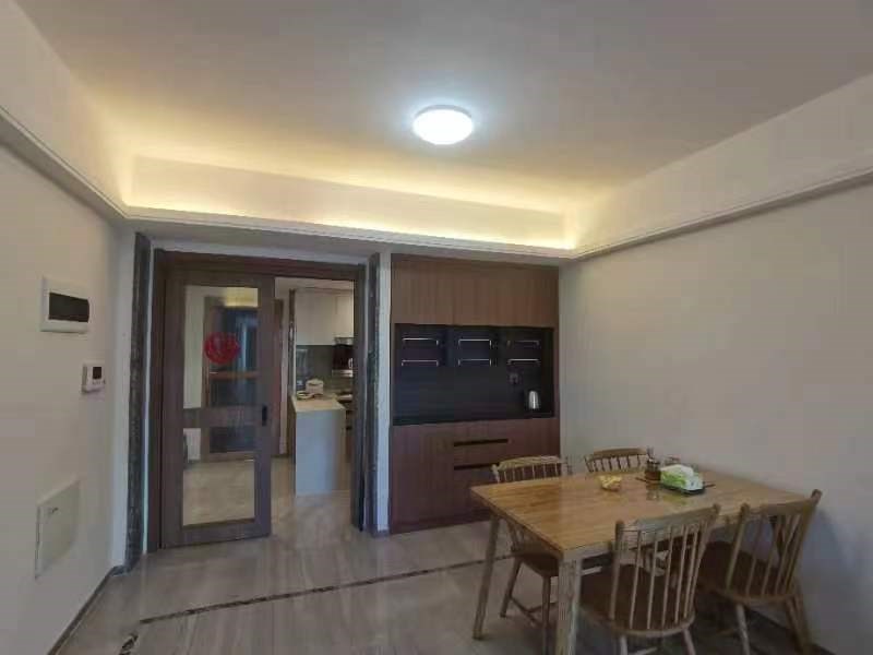 万科湖畔二期 3室2厅1卫 300.0万 万科湖畔二期 3室2厅1卫 300.0万客厅