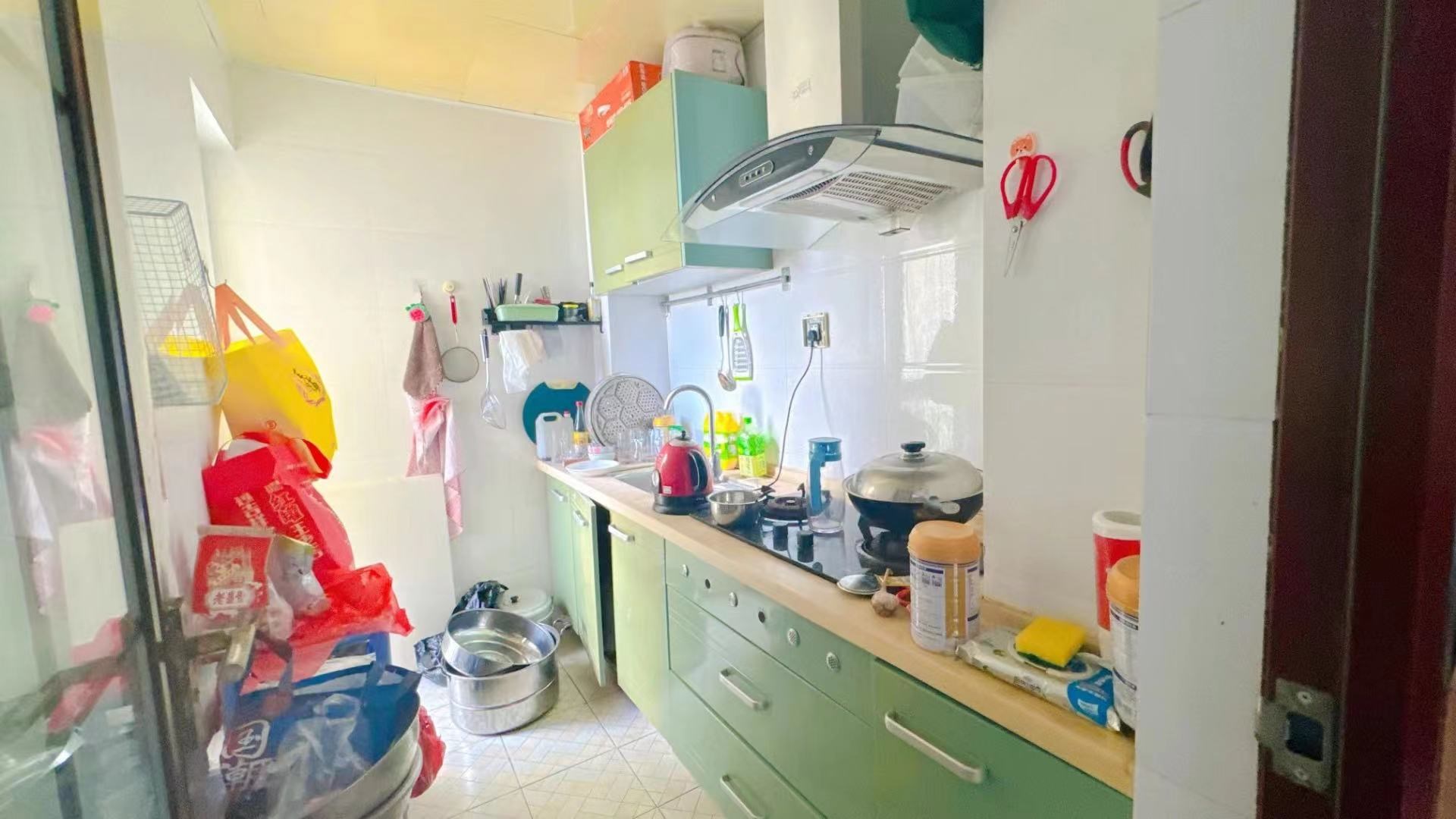 圣煜花园 1室1厅1卫 110.0万 圣煜花园 1室1厅1卫 110.0万客厅