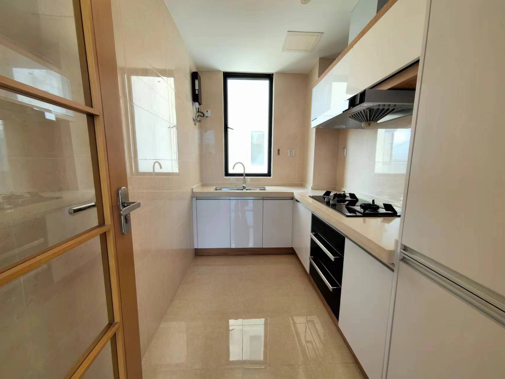 双大山湖湾三期 3室2厅2卫 275.6万 双大山湖湾三期 3室2厅2卫 275.6万客厅