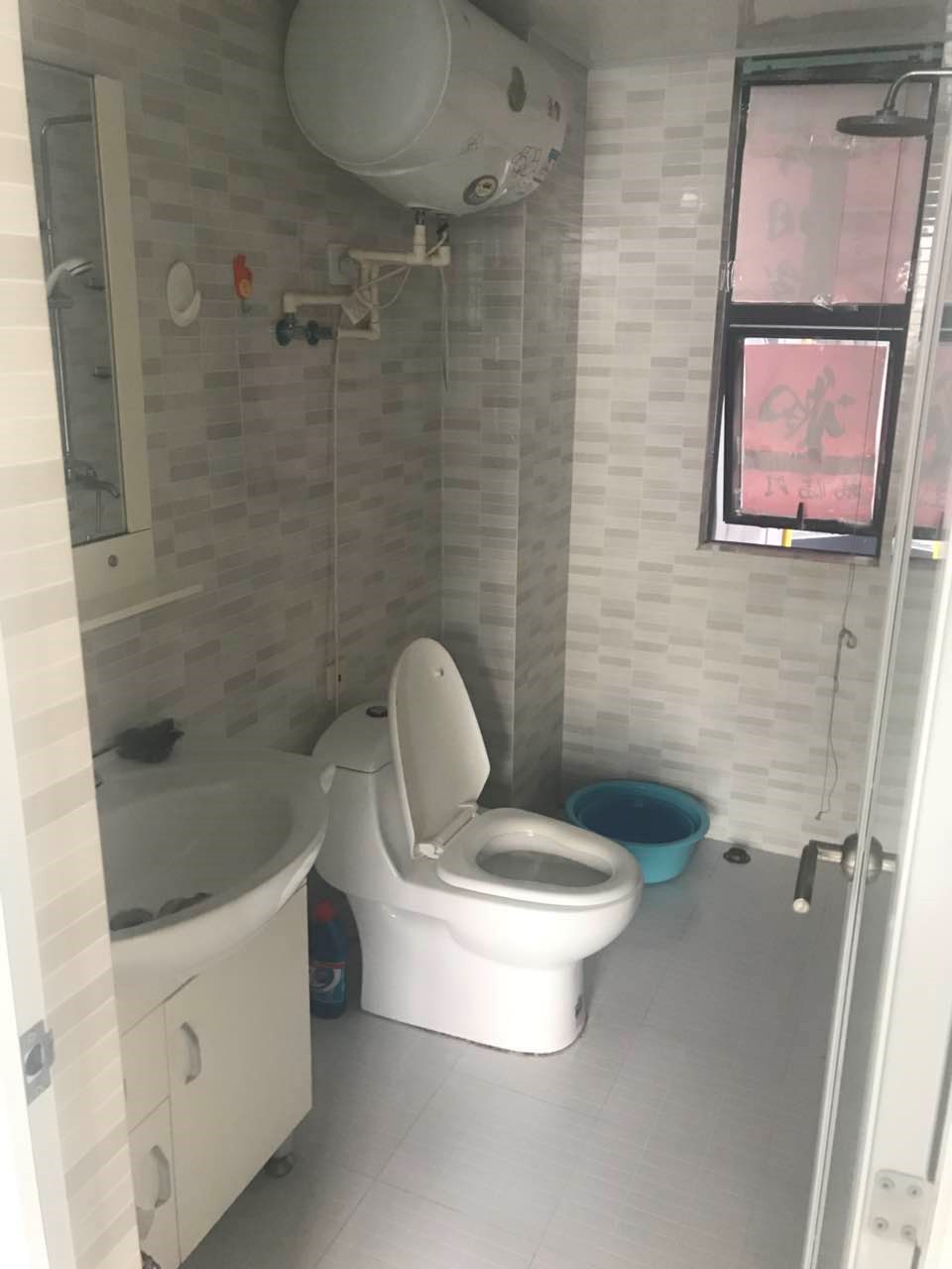 卓达东方巴哈马三期自由港湾 2室1厅1卫 185.0万 卓达东方巴哈马三期自由港湾 2室1厅1卫 185.0万客厅