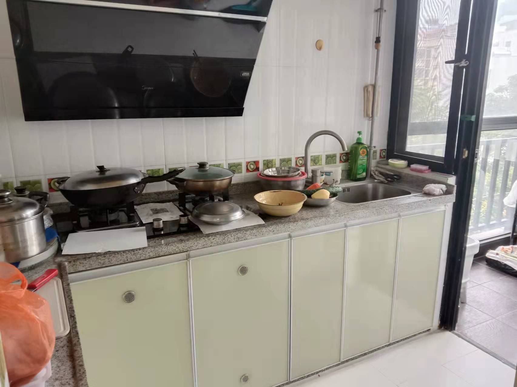 新大洲三亚印象 2室2厅1卫 165.0万 新大洲三亚印象 2室2厅1卫 165.0万客厅