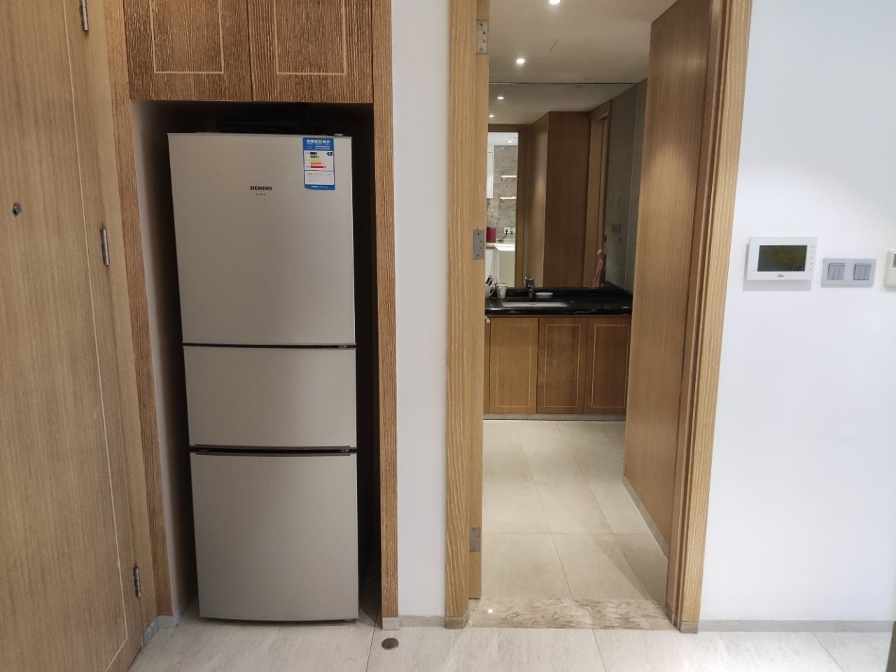 湖光山舍 1室1厅1卫 3500.0元/月 湖光山舍 1室1厅1卫 3500.0元/月室内图