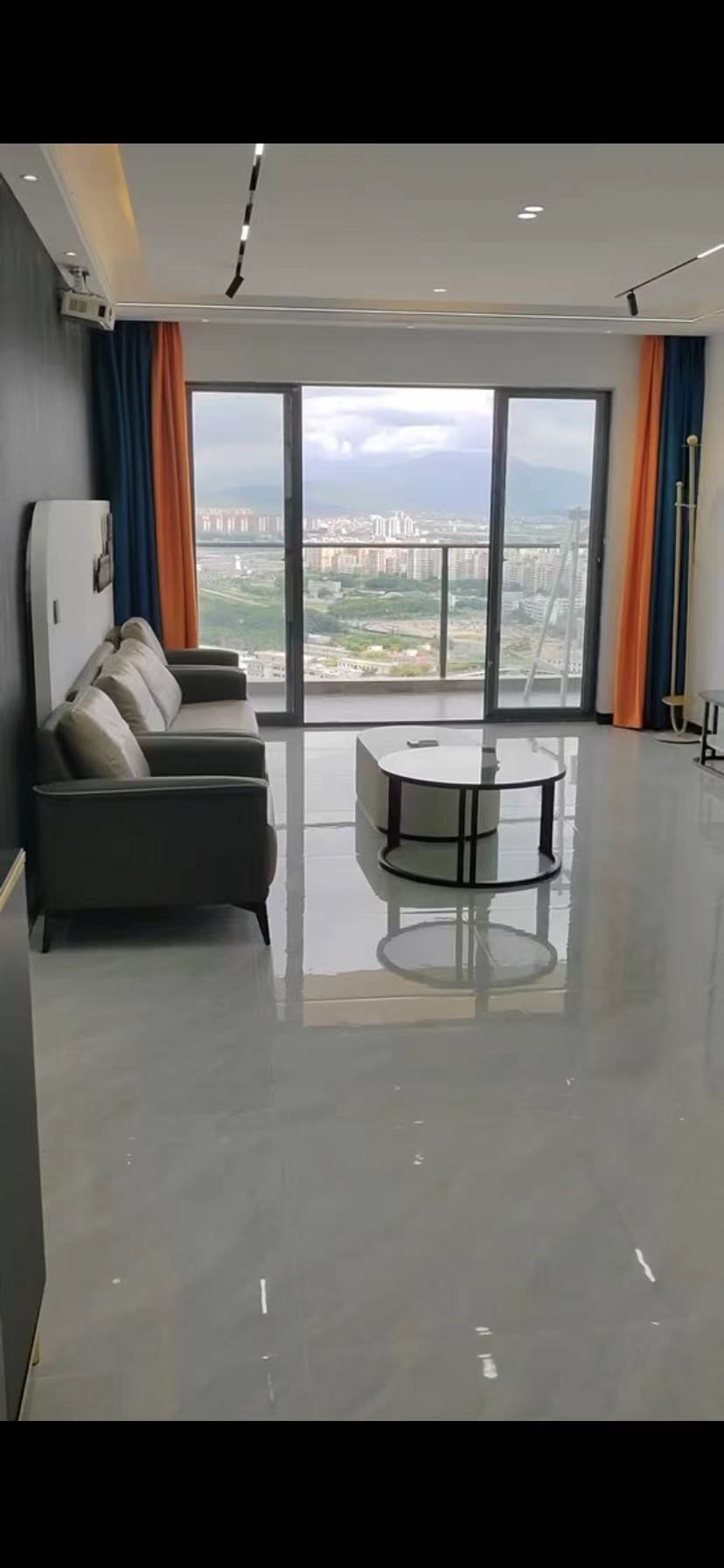 兰海花园三期 2室2厅1卫 7000.0元/月 兰海花园三期 2室2厅1卫 7000.0元/月室内图