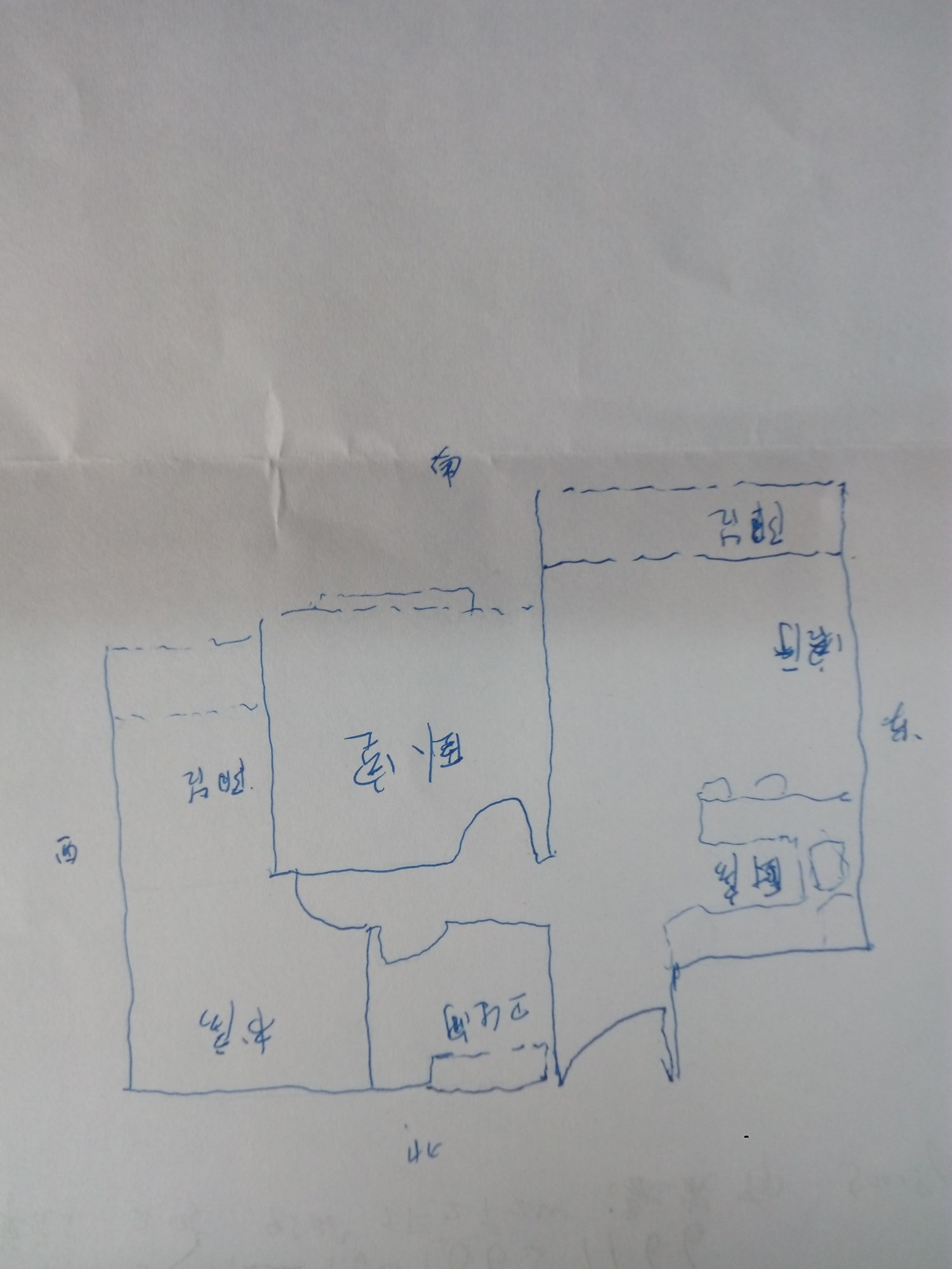 三亚棕榈滩  2室2厅1卫   190.00万客厅