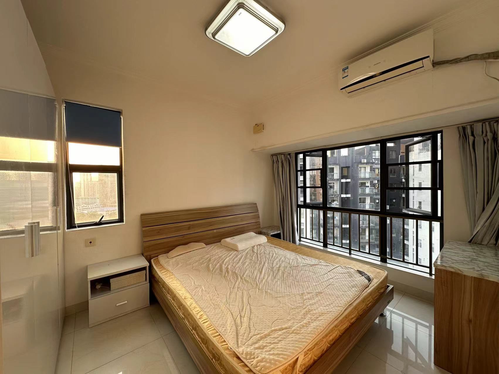 卓达东方巴哈马三期自由港湾 2室1厅1卫 185.0万 卓达东方巴哈马三期自由港湾 2室1厅1卫 185.0万客厅