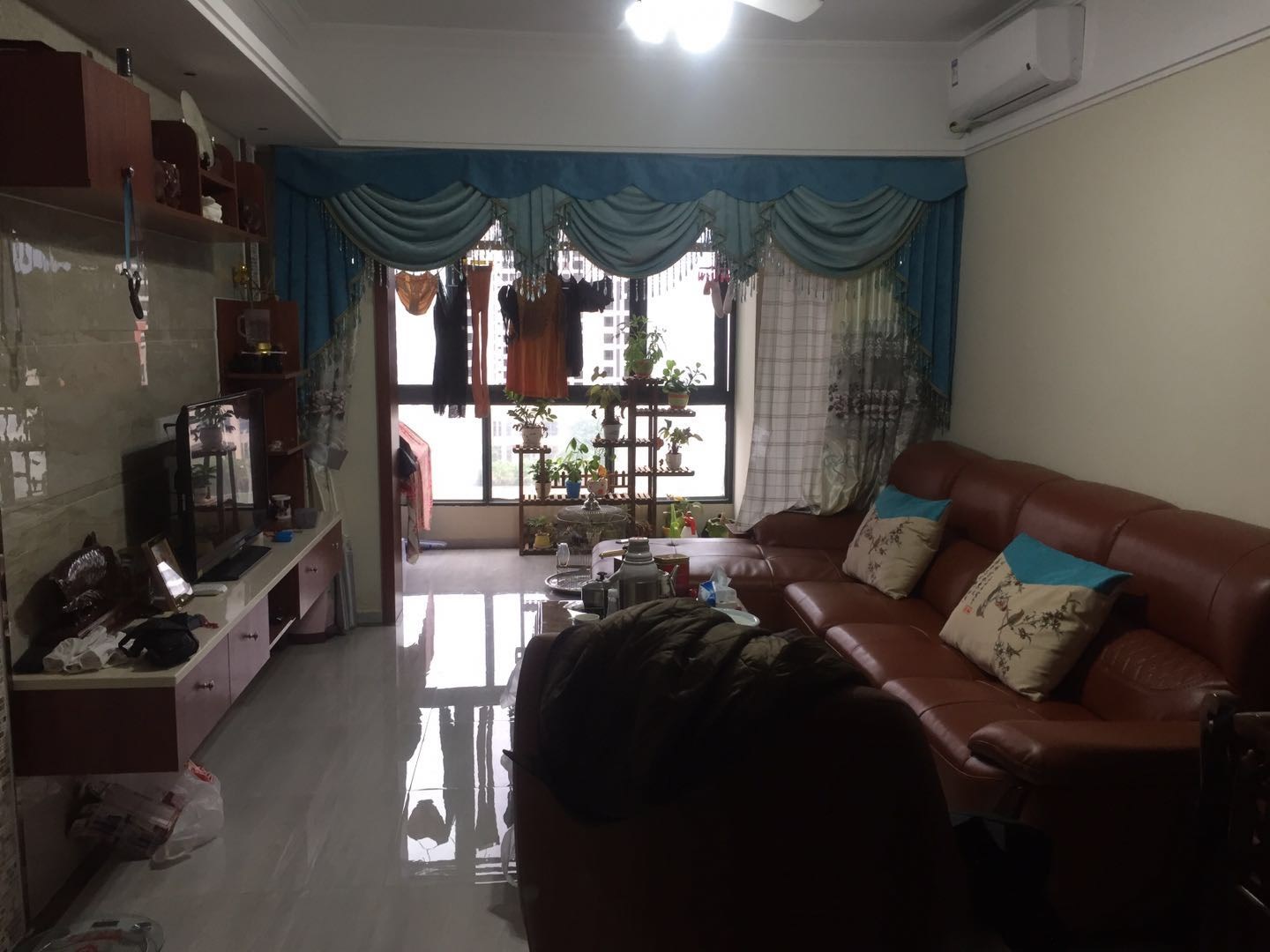 清平乐西郡 3室2厅1卫 200.0万 清平乐西郡 3室2厅1卫 200.0万客厅