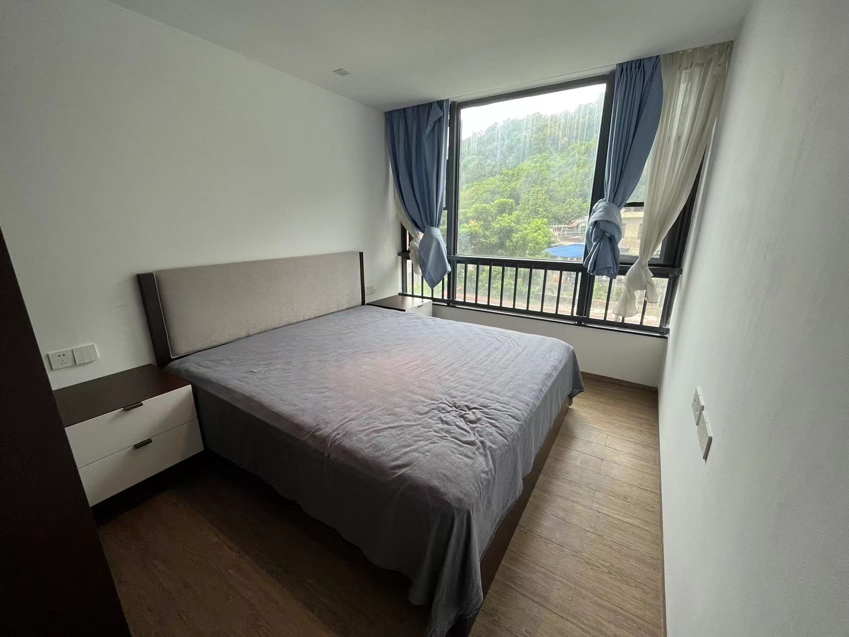 京海成鹿港溪山 3室2厅2卫 360.0万 京海成鹿港溪山 3室2厅2卫 360.0万客厅