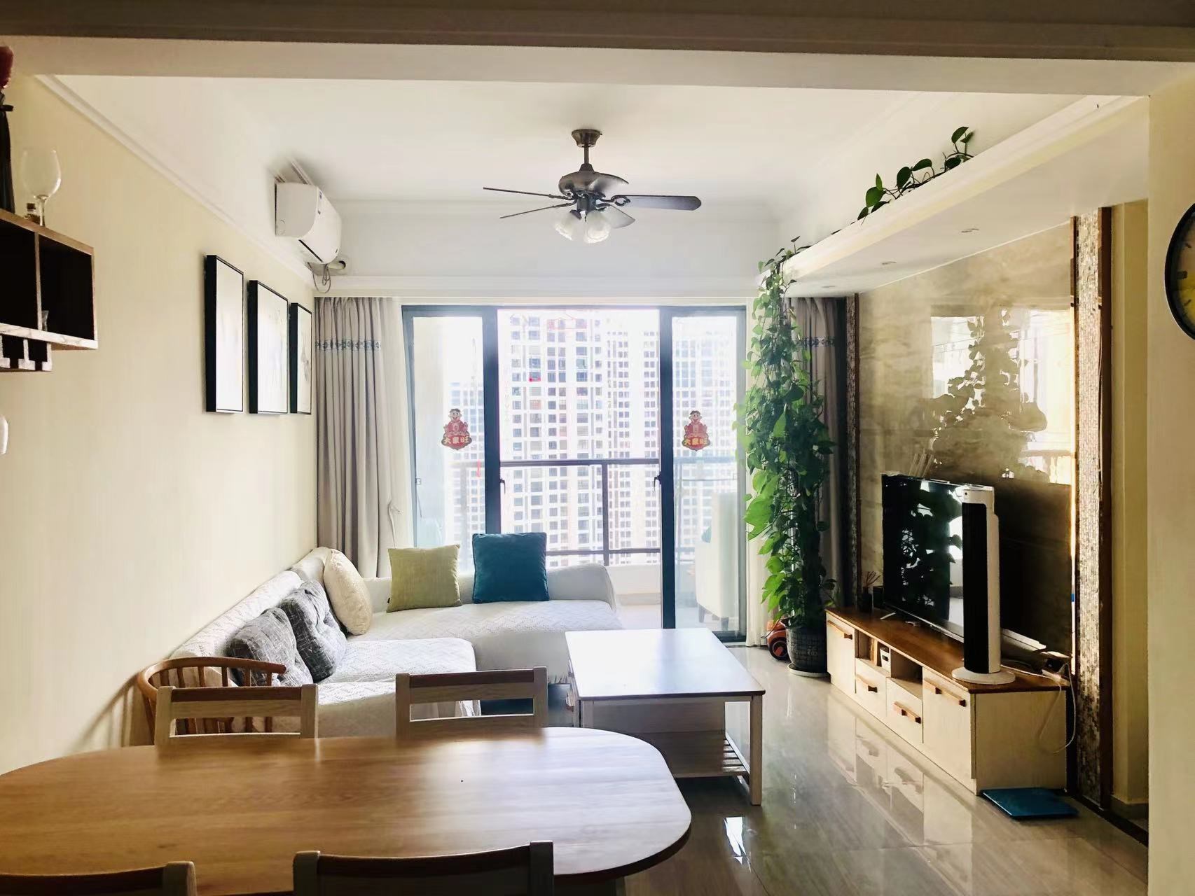 清平乐西郡 3室2厅1卫 220.0万 清平乐西郡 3室2厅1卫 220.0万客厅