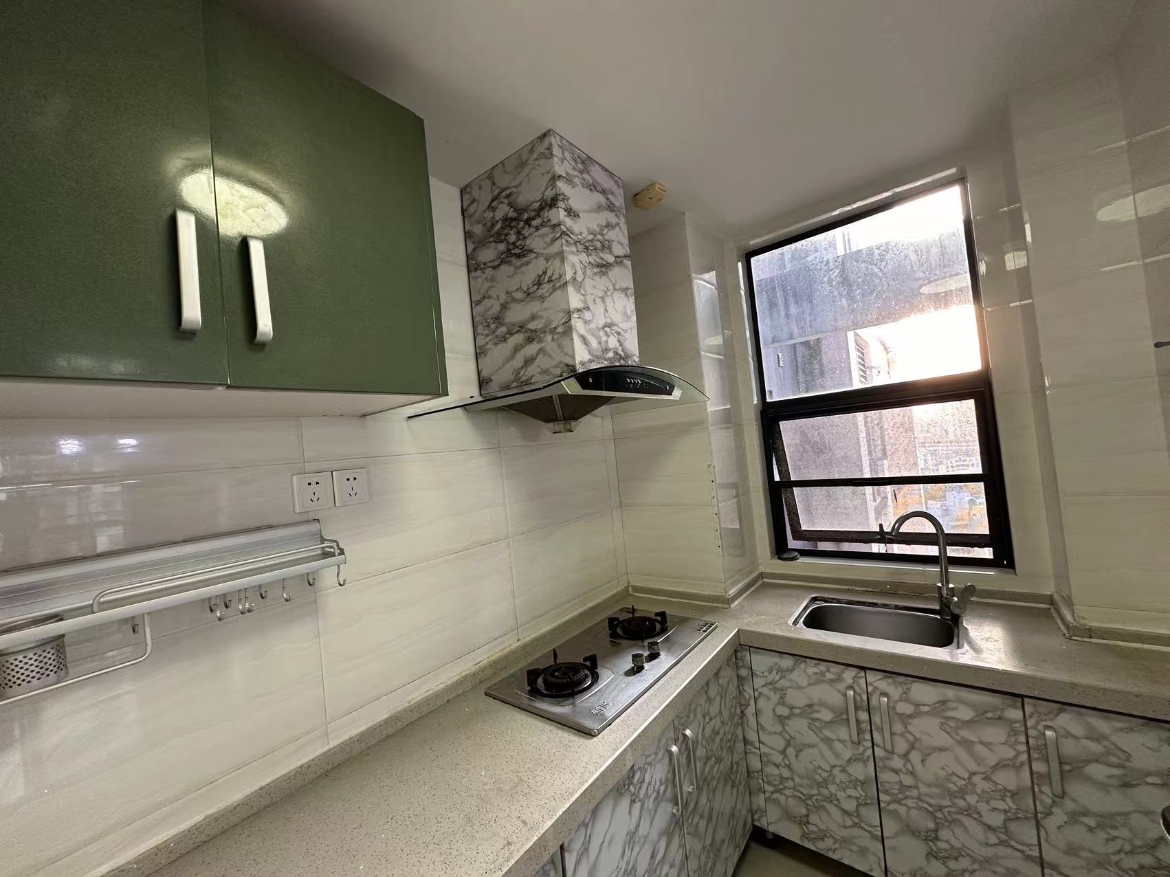 卓达东方巴哈马三期自由港湾 2室1厅1卫 185.0万 卓达东方巴哈马三期自由港湾 2室1厅1卫 185.0万客厅