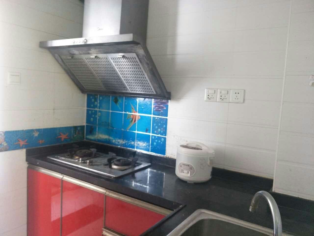 金泉星河花园 2室2厅1卫 240.0万 金泉星河花园 2室2厅1卫 240.0万客厅