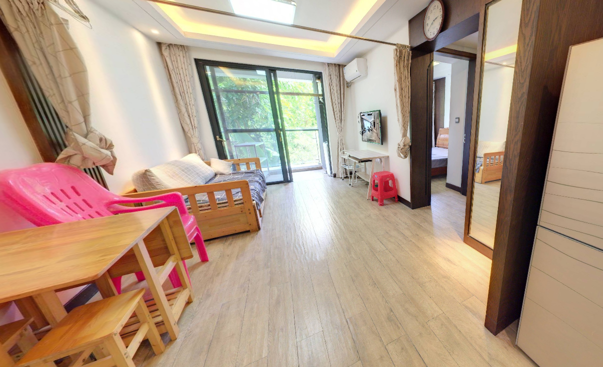 一山湖(一期)  2室2厅1卫    158.0万客厅
