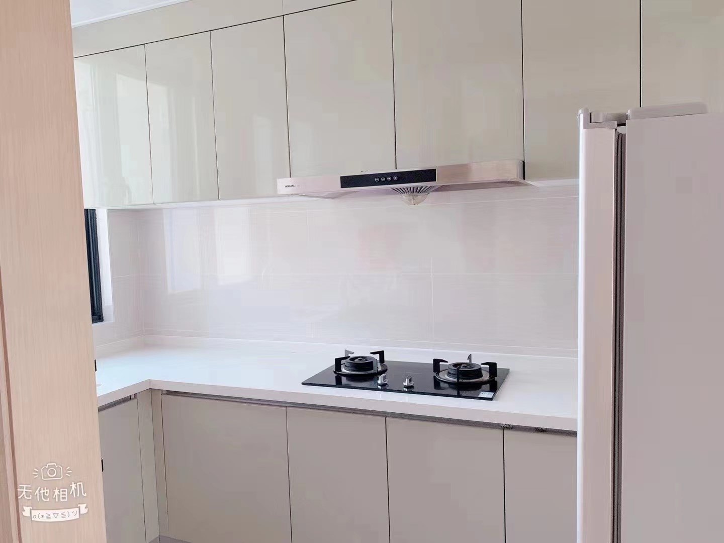 中粮红塘悦海二期 2室2厅1卫 205.0万 中粮红塘悦海二期 2室2厅1卫 205.0万客厅