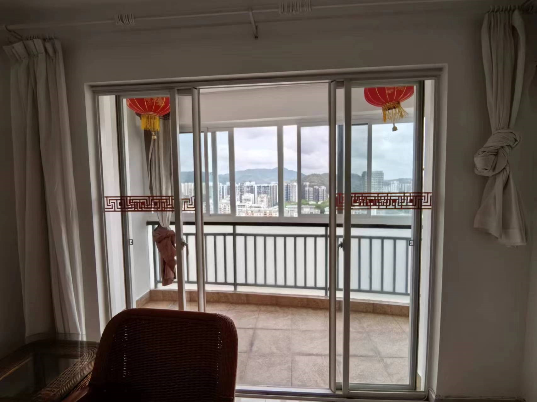 和兴家园 3室2厅1卫 3500.0元/月 和兴家园 3室2厅1卫 3500.0元/月室内图